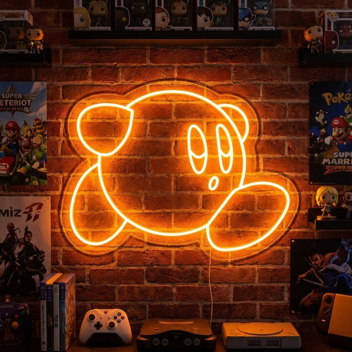 "Kirby, Kirby Rumsinredning, Spelinredning" Neonskylt