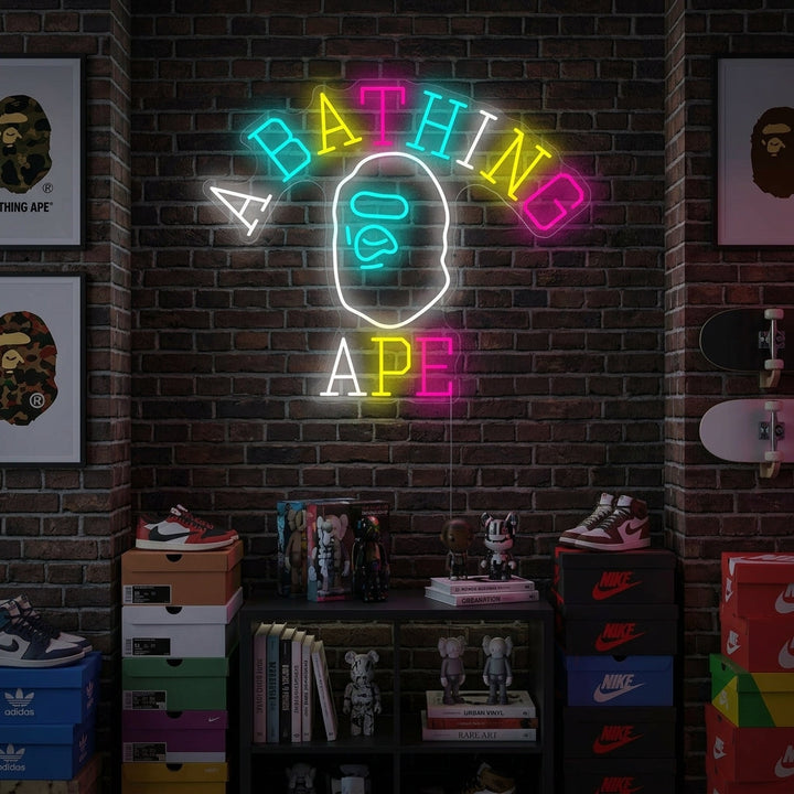 "Bathing Ape" Neonskylt