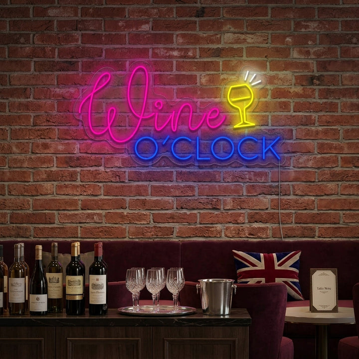"Wine O'clock" Neonskylt