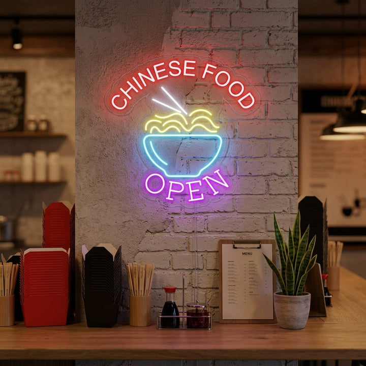 "Chinese Food Open, Nudlar" Neonskylt