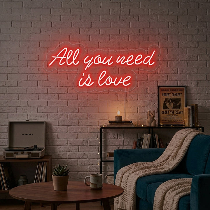 "All You Need is Love" Neonskylt