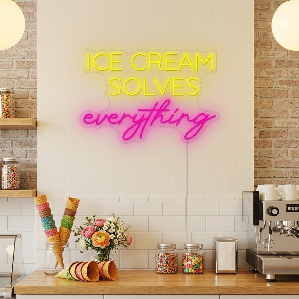 "Ice Cream Solves Everything" Neonskylt