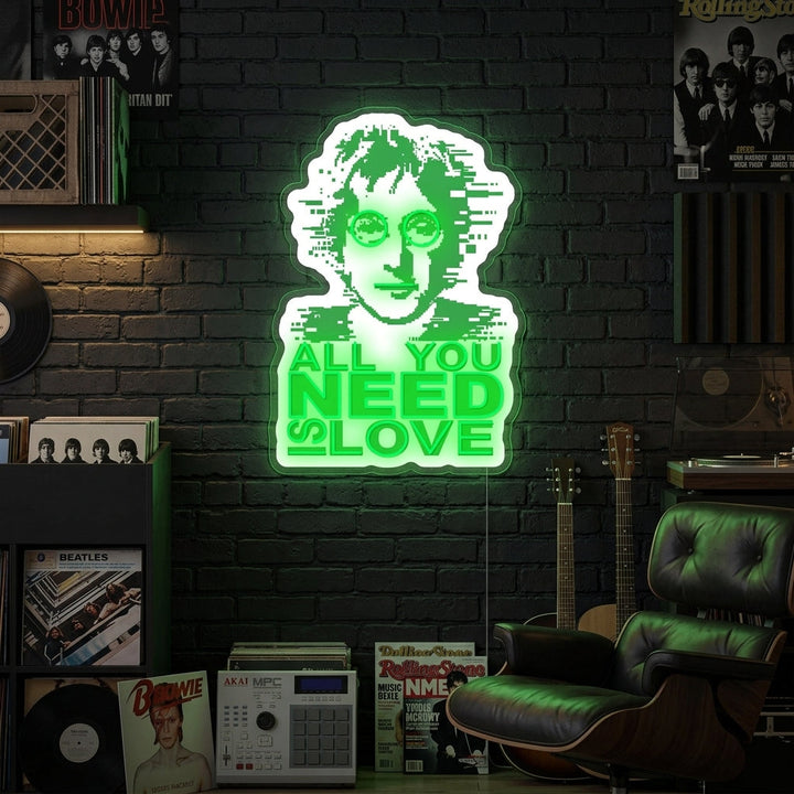 "All You Need Is Love" Neonskylt