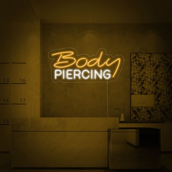 "Body Piercing" Neonskylt