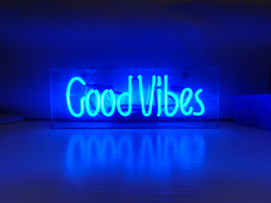 "Good Vibes" Akrylbox Neonskylt, Glas Neonskylt, Bord Neonskylt