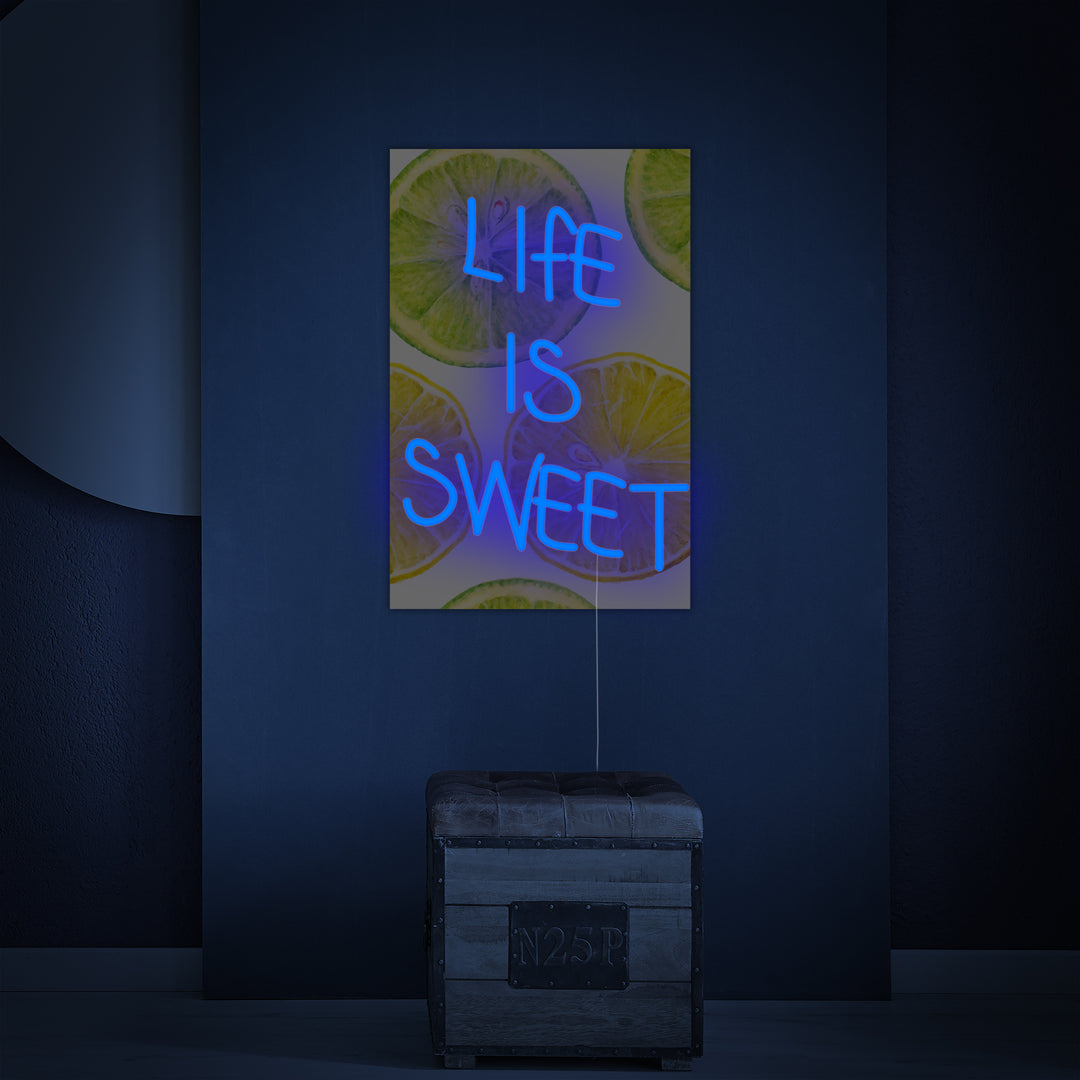 "Life Is Sweet with UV Print Background" Neonskylt