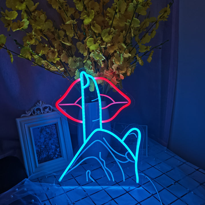 "Läppar, Var Tysta" USB Mini LED Neonskylt