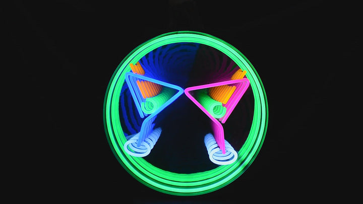 "Cocktails Glasses" 3D Infinity LED Neonskylt